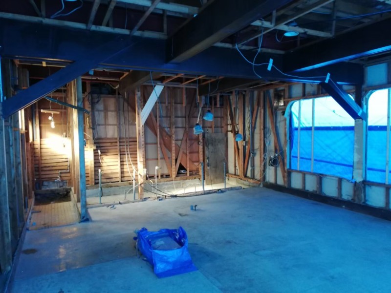 愛知県清州市の店舗の原状回復・内装解体