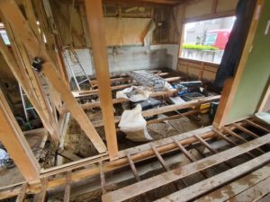 愛知県瀬戸市の木造住宅の内装解体の費用事例【7日作業80万円】