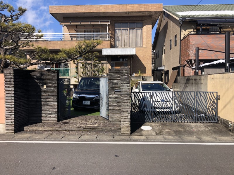 【愛知県豊田市】庭を解体して駐車場に広げる