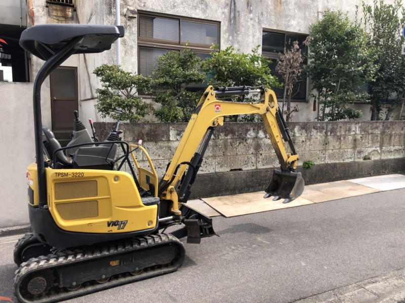 【岐阜県各務原市】大谷石を撤去してブロック新積工事