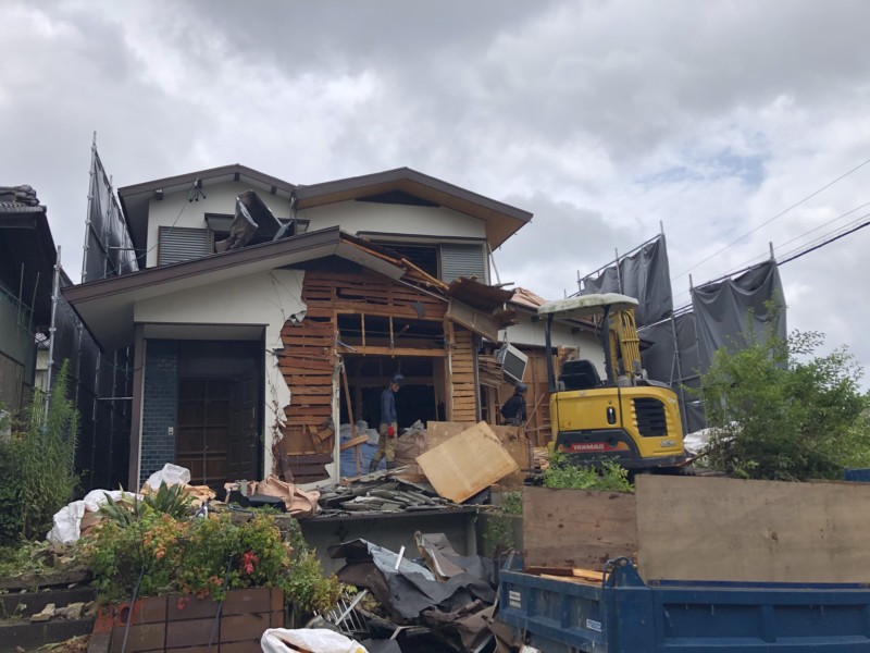 岐阜県各務原市の木造2階建て家の解体工事【43坪129万円】