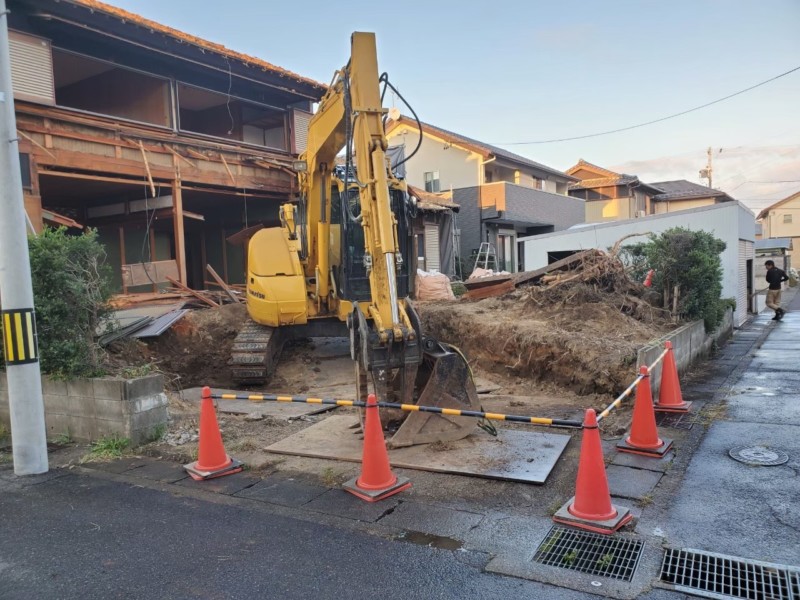 岐阜県美濃加茂市の木造2階建て家の解体工事【52坪156万円】