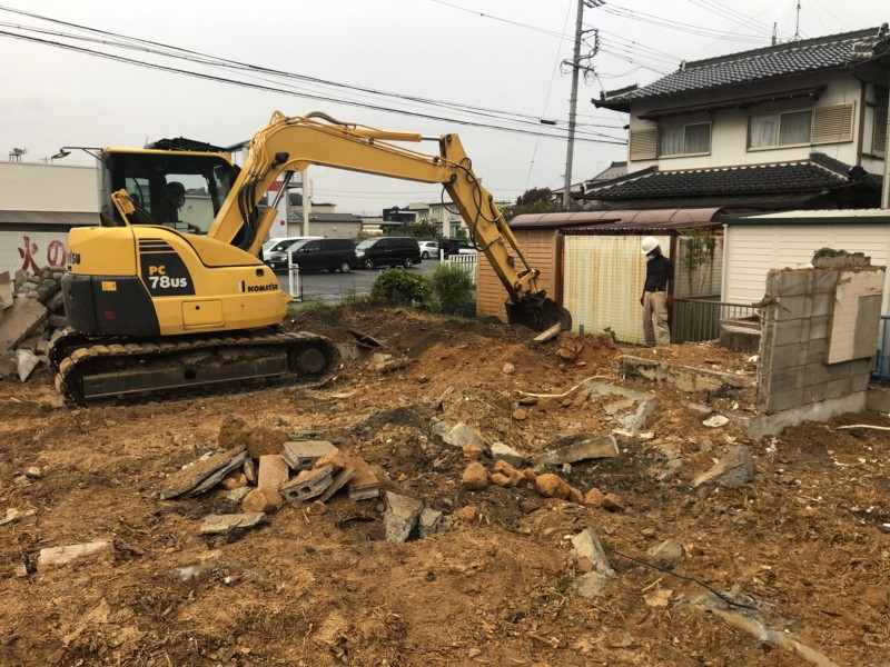 岐阜県美濃加茂市の木造2階建て家の解体工事【52坪156万円】