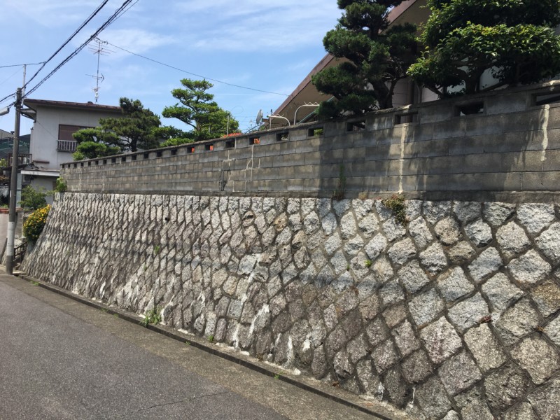 【岐阜県各務原市】道路沿いの老朽化したブロック塀を解体・処分【補助金あり】