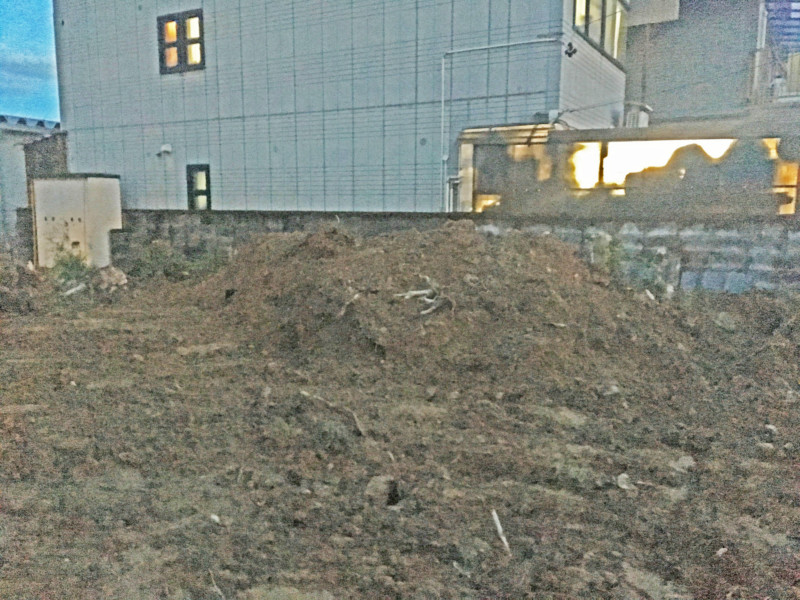 【岐阜県岐阜市】大きな庭石と庭木を撤去処分して庭を解体する