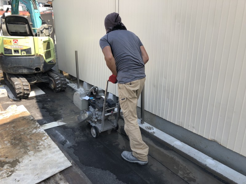 岐阜県多治見市の隣地境界ブロックの撤去