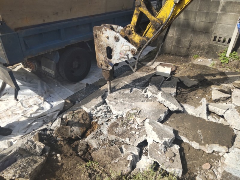 【愛知県春日井市】駐車場リフォーム工事の費用事例集【カーポート、機能門柱の設置】