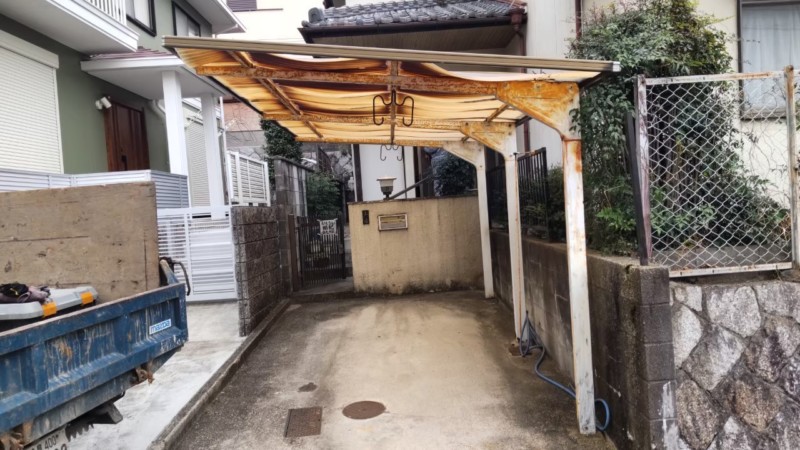 愛知県日進市のカーポート撤去【施工前】